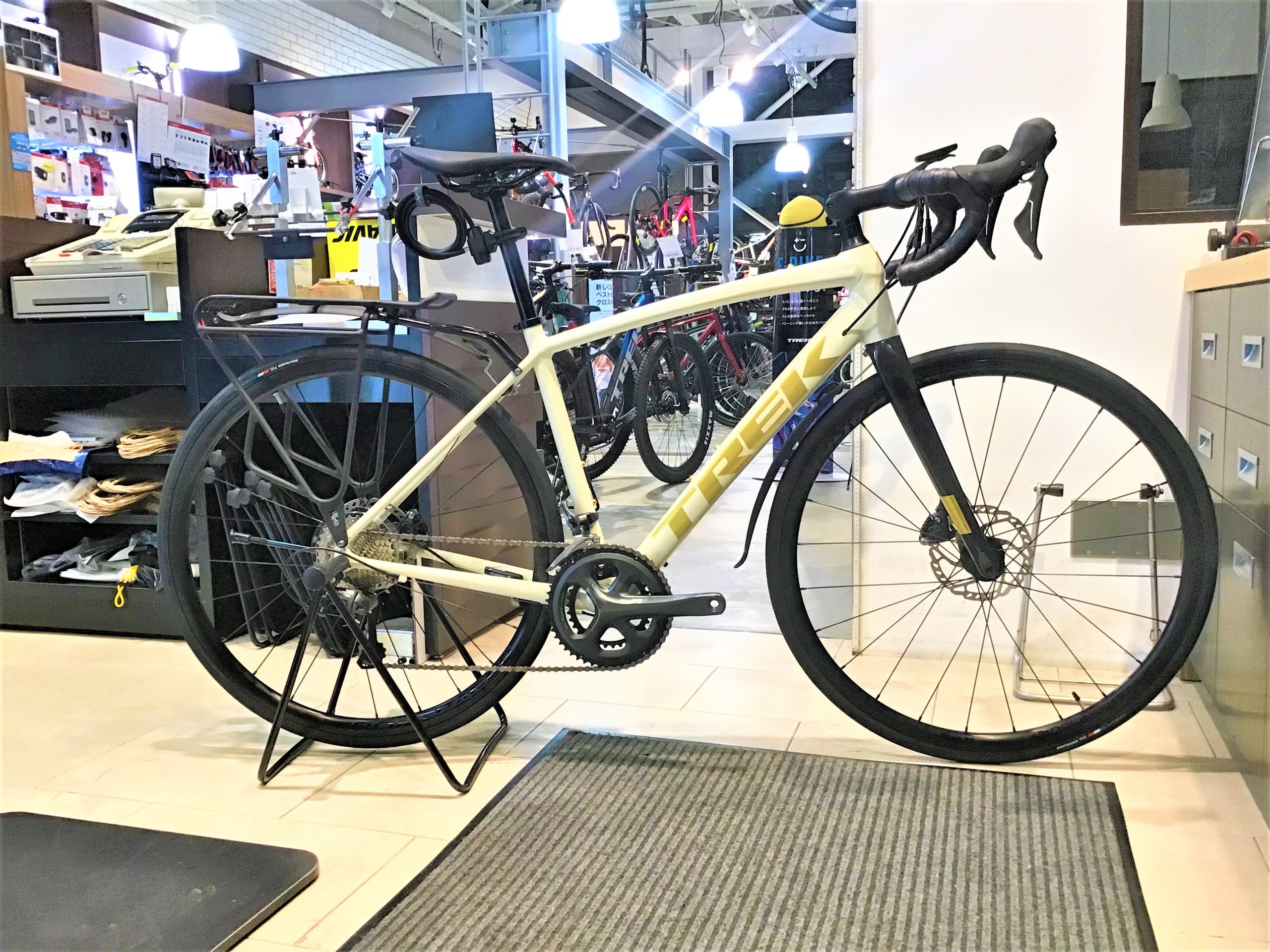 TREK Domane AL4を納車しました！前後ドロヨケ＆バックラック（荷台）＆スタンドを取付！