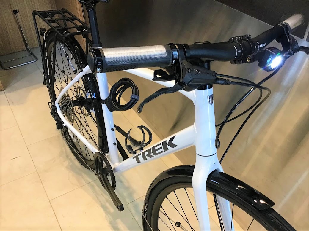 TREK FX3 DiscクロスバイクにBONTRAGER純正パーツをたくさん取り付けました！