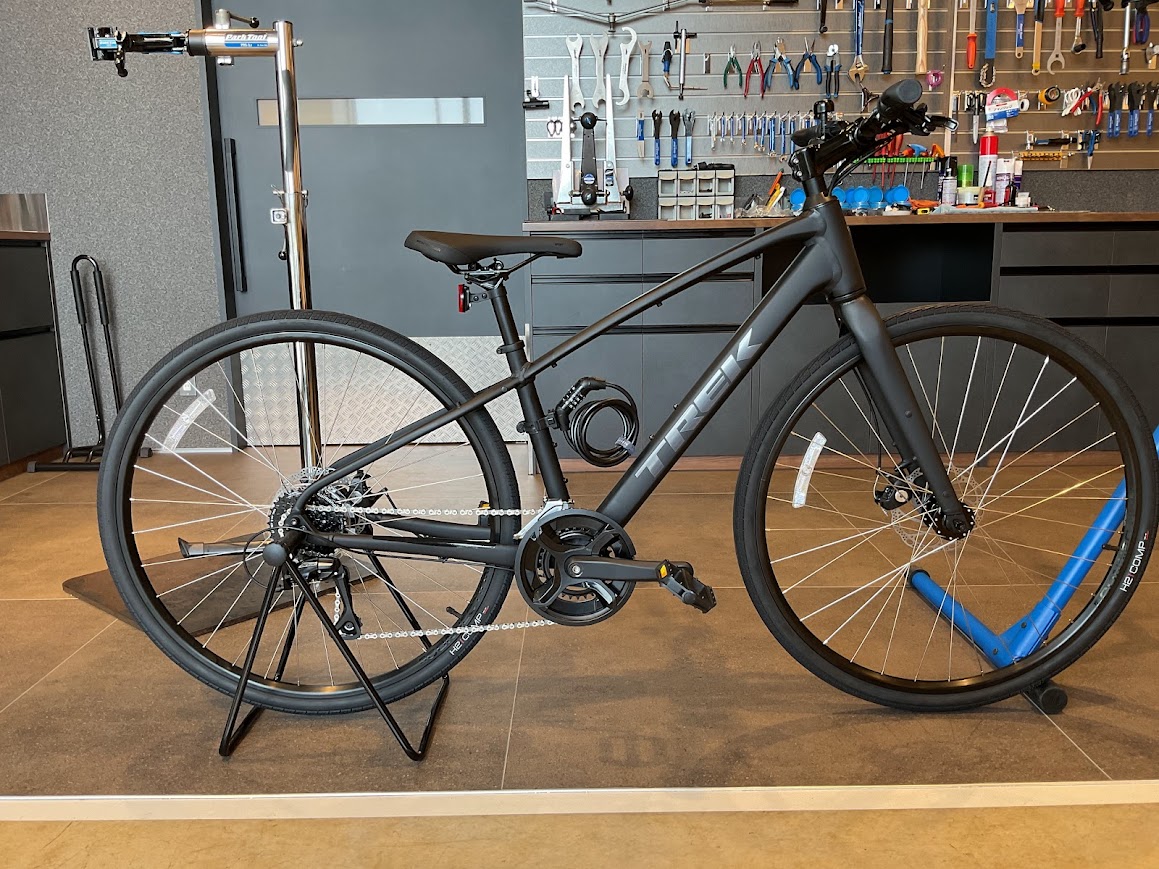 ロードバイクDomane AL2 Gen4＆クロスバイクFX2 Gen4＆FX1 Gen4(NEWカラー）をご納車しました。