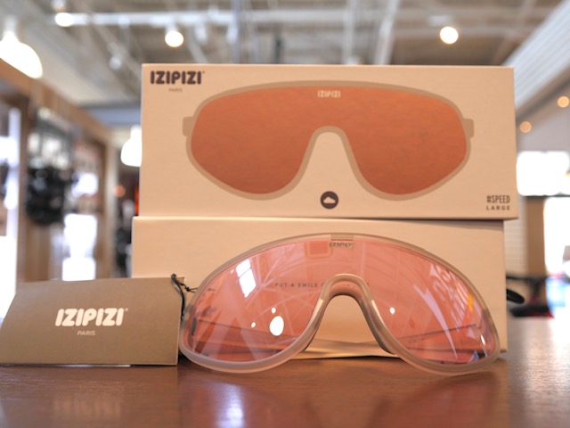 サングラス「IZIPIZI（イジピジ）　SPEED　LOWLIGHT」を購入しました。